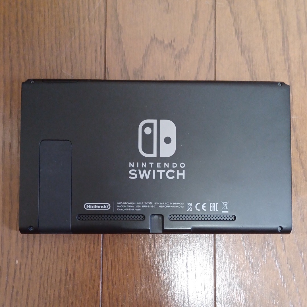 Nintendo Switch バッテリー強化型 新型 2020年製 美品 Nintendo Switch バッテリー強化型 新型 2020年製 美品