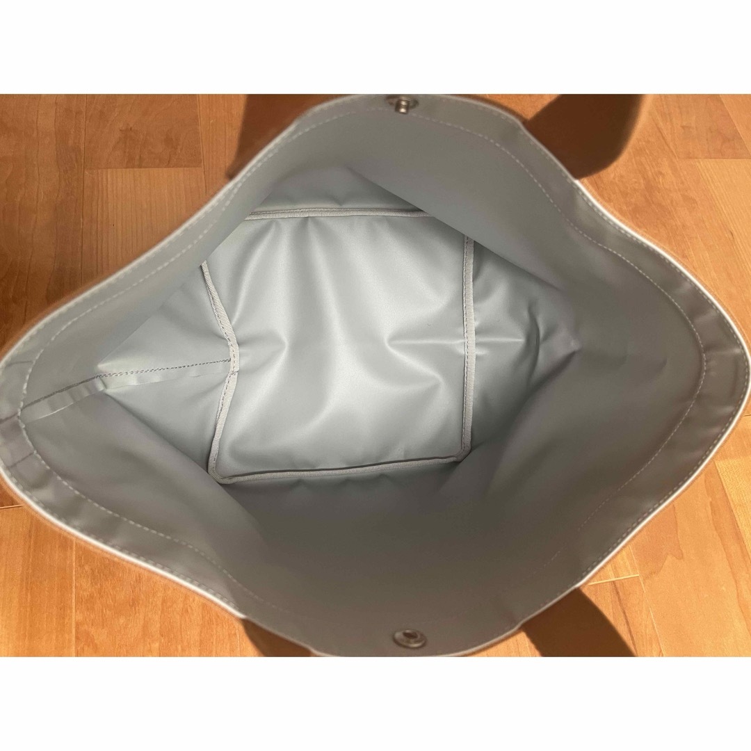 Herve Chapelier(エルベシャプリエ)の美品　限定　エルベシャプリエ　707C マスティック×ヴィゴーニュ×モカ レディースのバッグ(トートバッグ)の商品写真