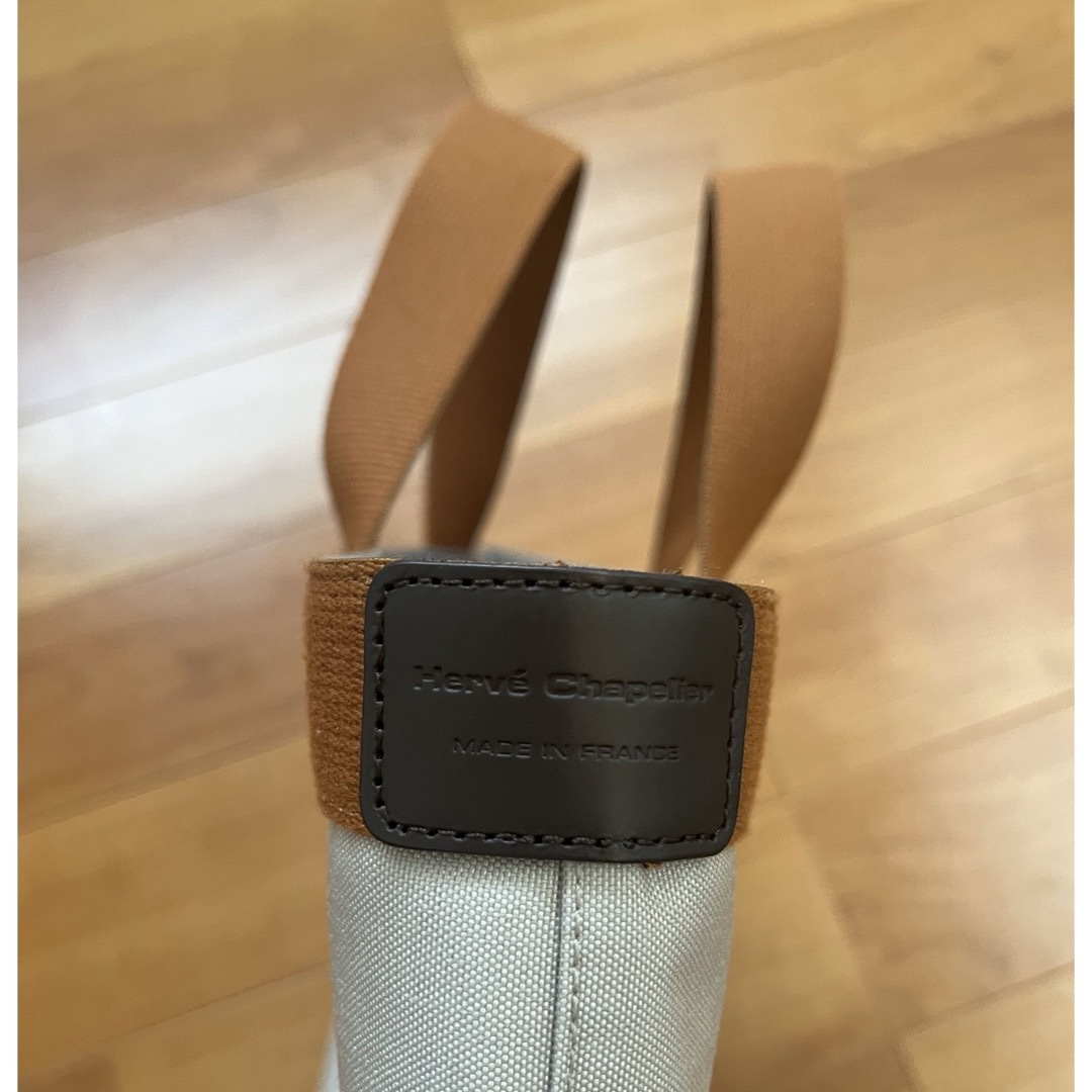 Herve Chapelier(エルベシャプリエ)の美品　限定　エルベシャプリエ　707C マスティック×ヴィゴーニュ×モカ レディースのバッグ(トートバッグ)の商品写真
