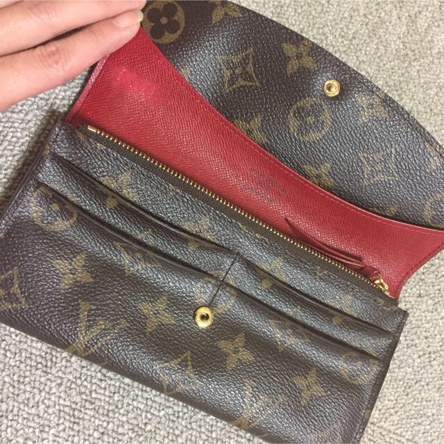 LOUIS VUITTON(ルイヴィトン)のヴィトン 財布 美品 赤 ポルトフォイユ モノグラム レッド ブラウン系 長財布 レディースのファッション小物(財布)の商品写真