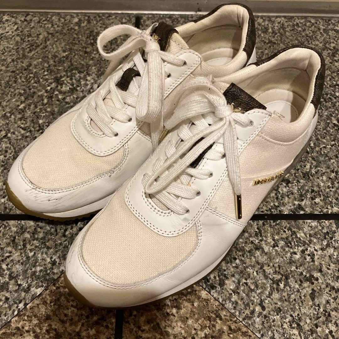 MICHAEL KORS - マイケルコース スニーカーの通販 by yuzu MICHAEL KORS - マイケルコース スニーカーの通販 by yuzu
