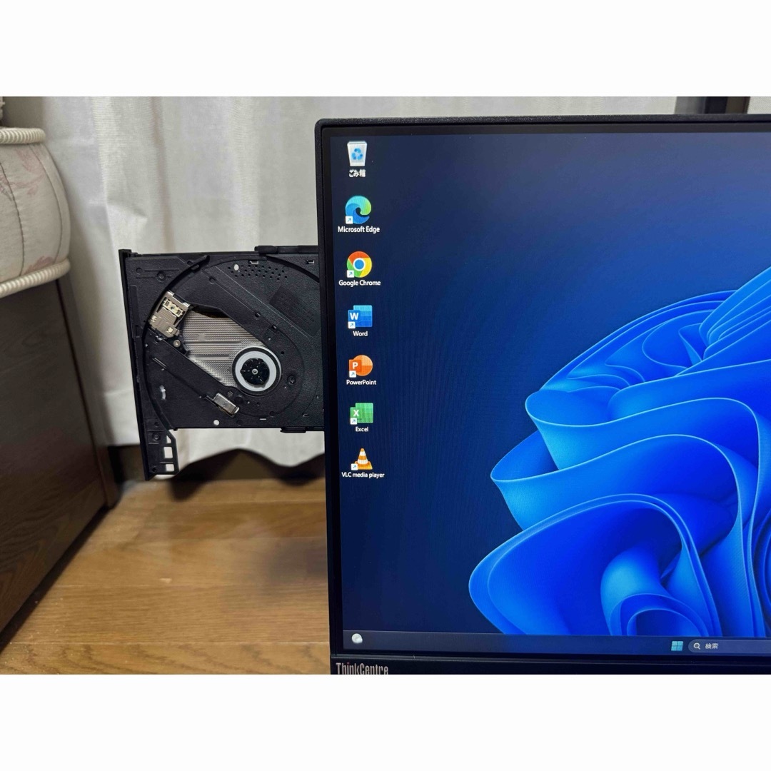 Lenovo 一体型パソコン Core i5-9400 office付 デスクトップ型PC Lenovo 一体型パソコン Core i5-9400 office付 デスクトップ型PC