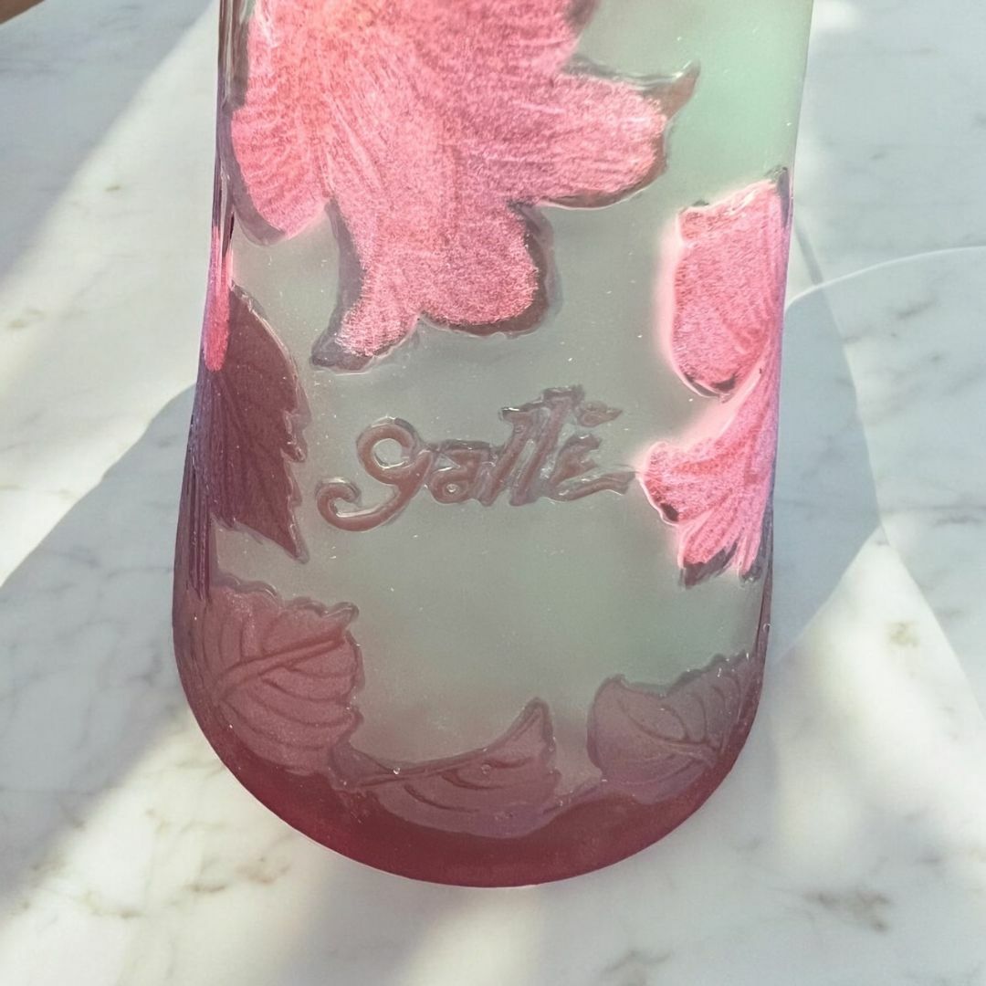 ◇証明書付◇Emile Galleエミールガレ 花瓶 カメオ彫り 高さ20cm ◇証明書付◇Emile Galleエミールガレ 花瓶 カメオ彫り 高さ20cm