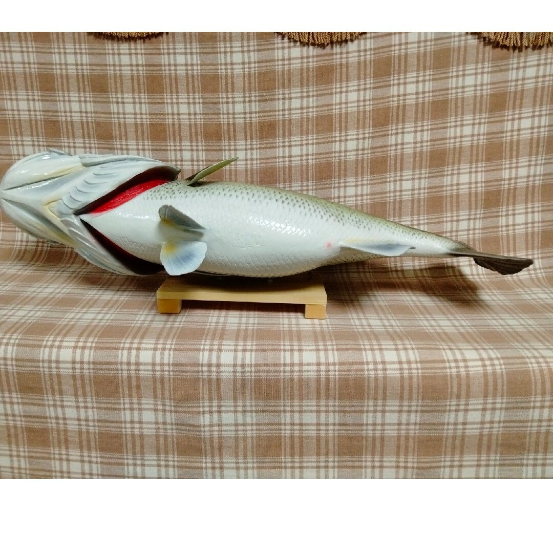 ハンドメイド 62cmブラックバス壁掛け フィギュア 釣り模型 魚 ハンドメイド 62cmブラックバス壁掛け フィギュア 釣り模型 魚