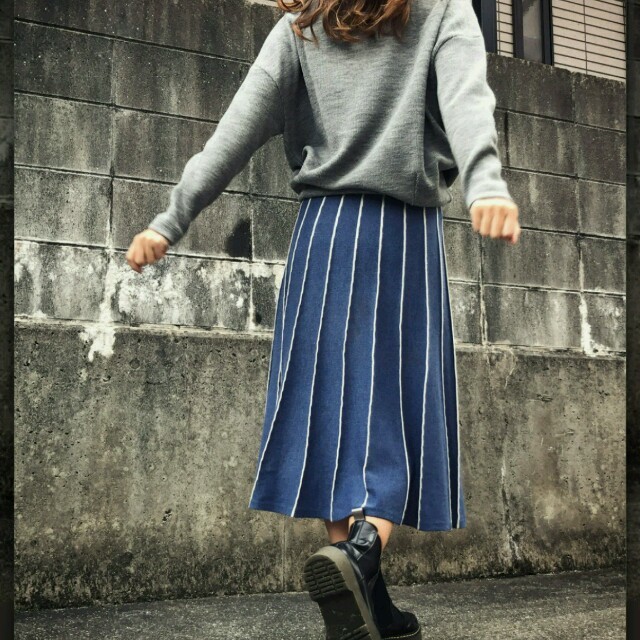 Ameri VINTAGE(アメリヴィンテージ)のameri ニットスカート スカート コート エモダ トゥデイフル ワンピース レディースのスカート(ひざ丈スカート)の商品写真