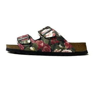 BIRKENSTOCK(サンダル ・ グリーン・カーキ/緑色系)のフリマ BIRKENSTOCK(サンダル ・ グリーン・カーキ/緑色系)のフリマ