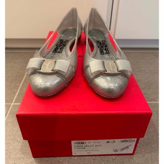 Salvatore Ferragamo(ハイヒール/パンプス ・ シルバー/銀色系 Salvatore Ferragamo(ハイヒール/パンプス ・ シルバー/銀色系