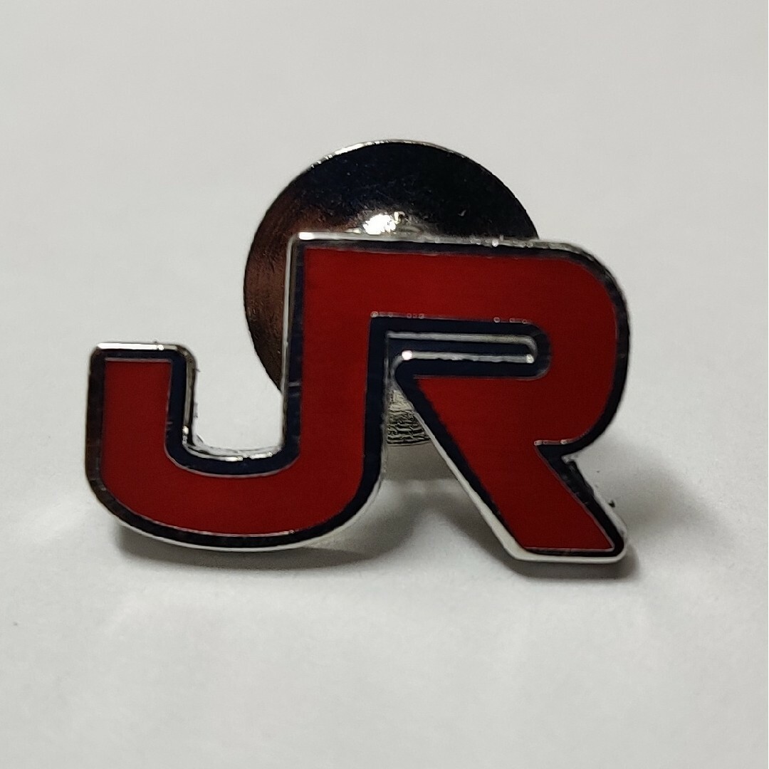 JR九州 社章 襟章 バッジ レッド JR九州 社章 襟章 バッジ レッド