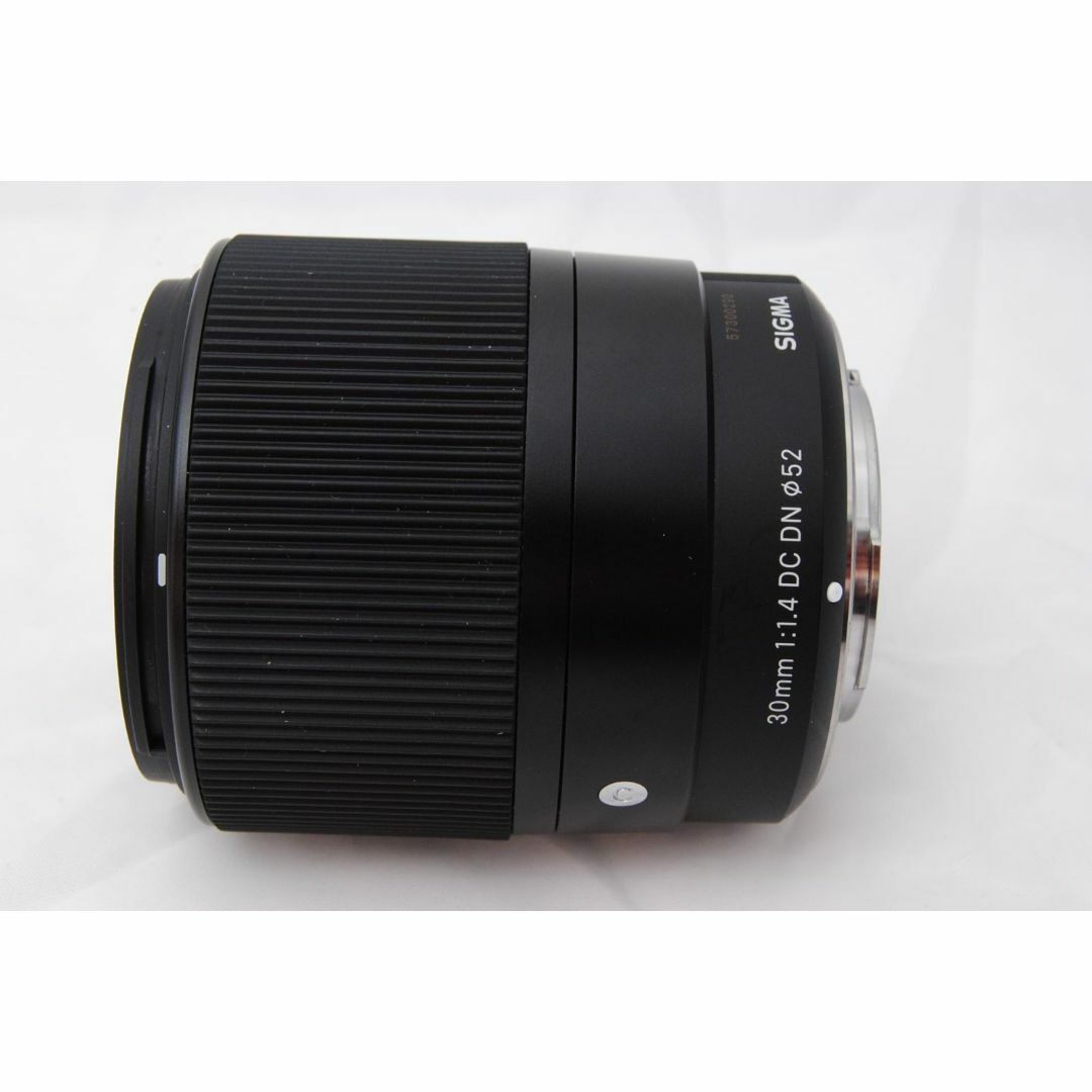 新品級 ☆ シグマ マイクロフォーサーズ 30mm F1.4 DC DN レンズ 新品級 ☆ シグマ マイクロフォーサーズ 30mm F1.4 DC DN レンズ