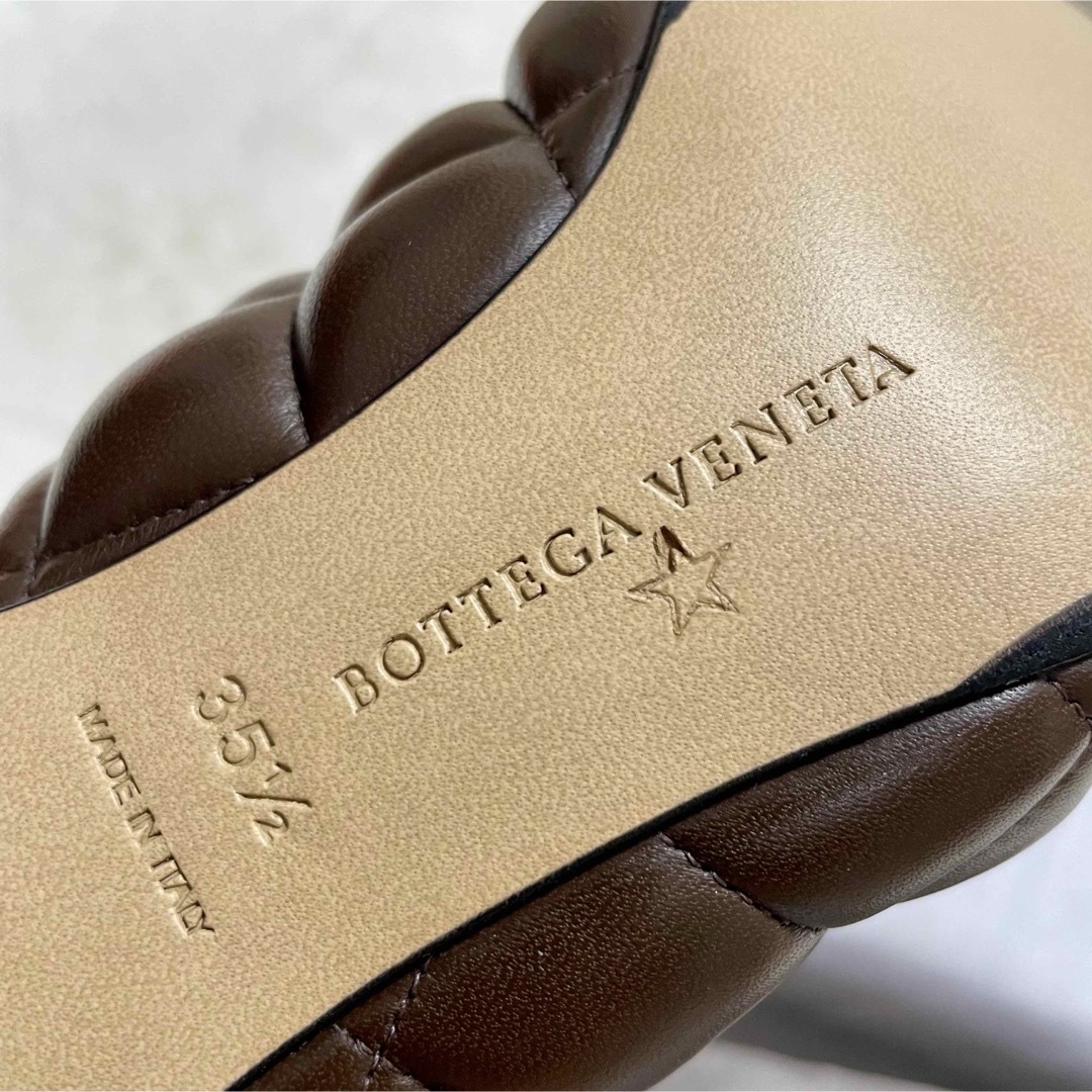 BOTTEGA VENETA - ほぼ未使用 ボッテガヴェネタ パデッド BOTTEGA VENETA - ほぼ未使用 ボッテガヴェネタ パデッド