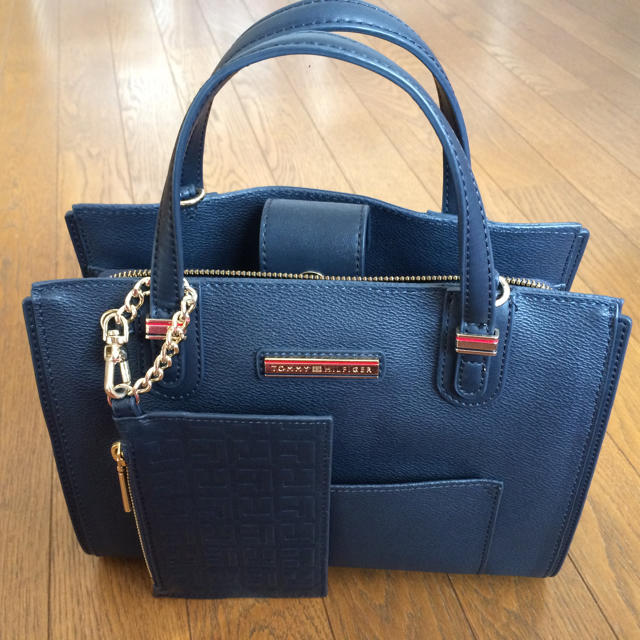 TOMMY HILFIGER(トミーヒルフィガー)のトミーヒルフィガー バッグ レディースのバッグ(ショルダーバッグ)の商品写真