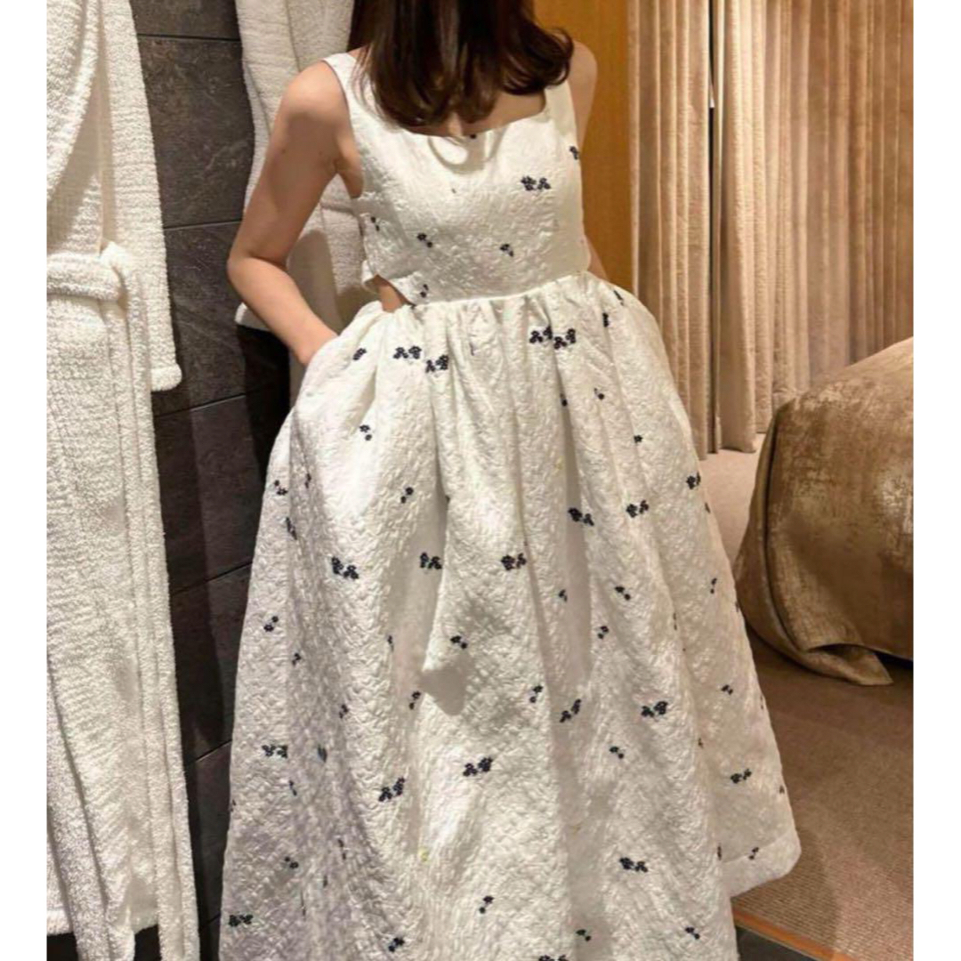 bibiy B. COSMOS DRESS コスモスドレスの通販 by 和菓子の bibiy B. COSMOS DRESS コスモスドレスの通販 by 和菓子の