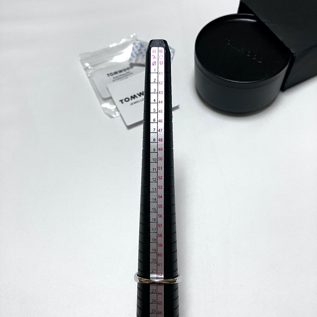 新品 64 TOMWOOD Knut Ring 指輪 シルバー 6715 リング(指輪) 新品 64 TOMWOOD Knut Ring 指輪 シルバー 6715 リング(指輪)