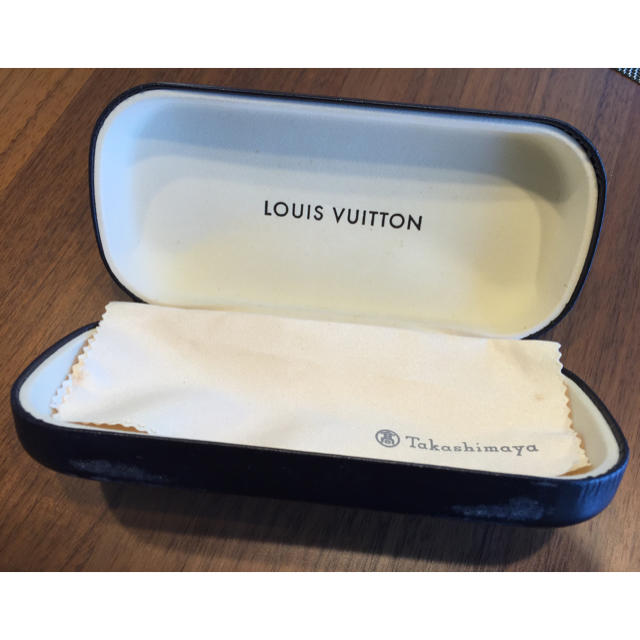 LOUIS VUITTON(ルイヴィトン)の《中古》レディース ルイヴィトン サングラス ケース付き レディースのファッション小物(サングラス/メガネ)の商品写真