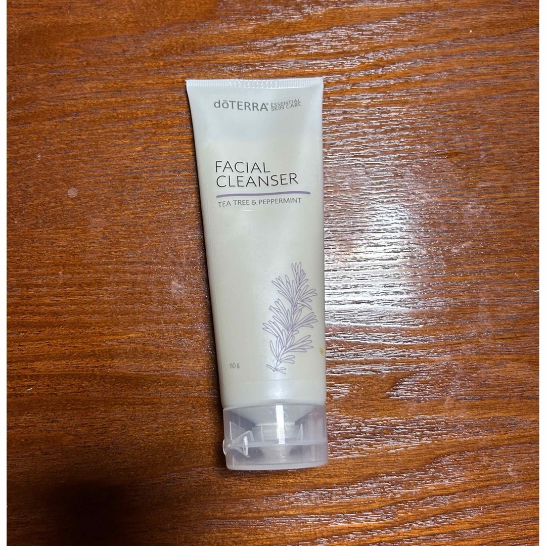 最新入荷 doTERRA - ドテラ⭐︎フェイシャルクレンザーの通販 by eye's 洗顔料