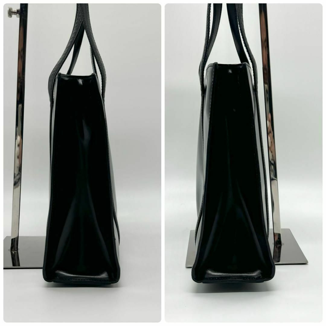 美品✨】プラダ パテントレザー ハンドバッグ トートバッグ ロゴ 美品✨】プラダ パテントレザー ハンドバッグ トートバッグ ロゴ