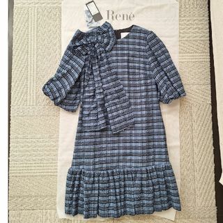ルネ(René)の美品Rene⭐タグ付34ワンピースリボンブローチ付(ひざ丈ワンピース)