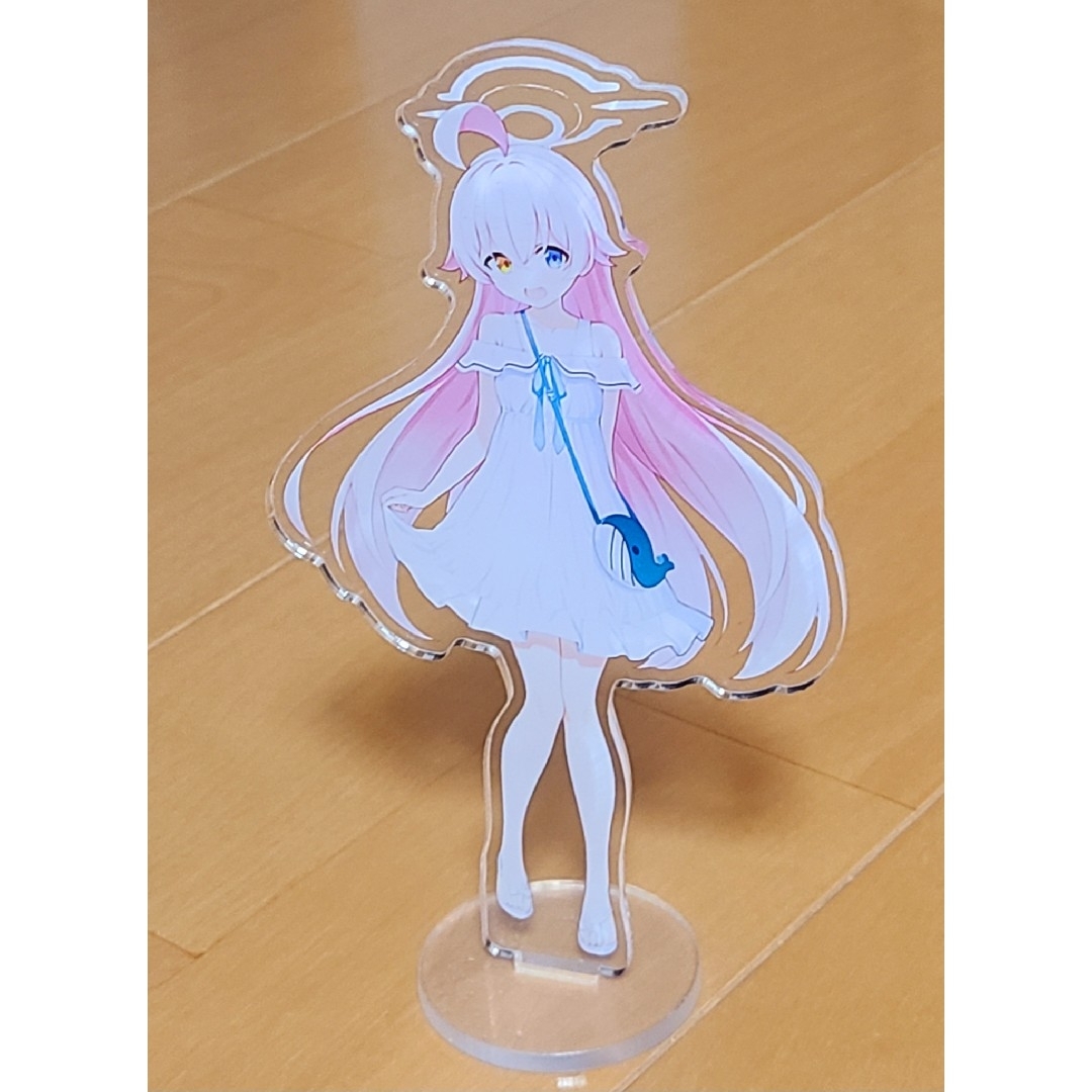 ブルーアーカイブ アクリルスタンド 小鳥遊ホシノ 私服の通販 by ブルーアーカイブ アクリルスタンド 小鳥遊ホシノ 私服の通販 by