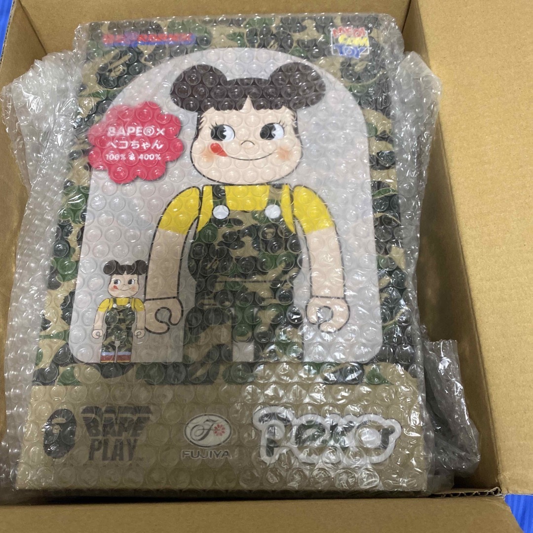 BE@RBRICK BAPE(R)×ペコちゃん 100% & 400% BE@RBRICK BAPE(R)×ペコちゃん 100% & 400%