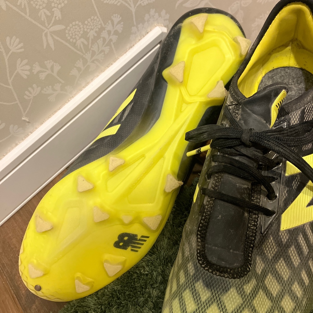 New Balance - ニューバランスサッカースパイクの通販 by amor New Balance - ニューバランスサッカースパイクの通販 by amor