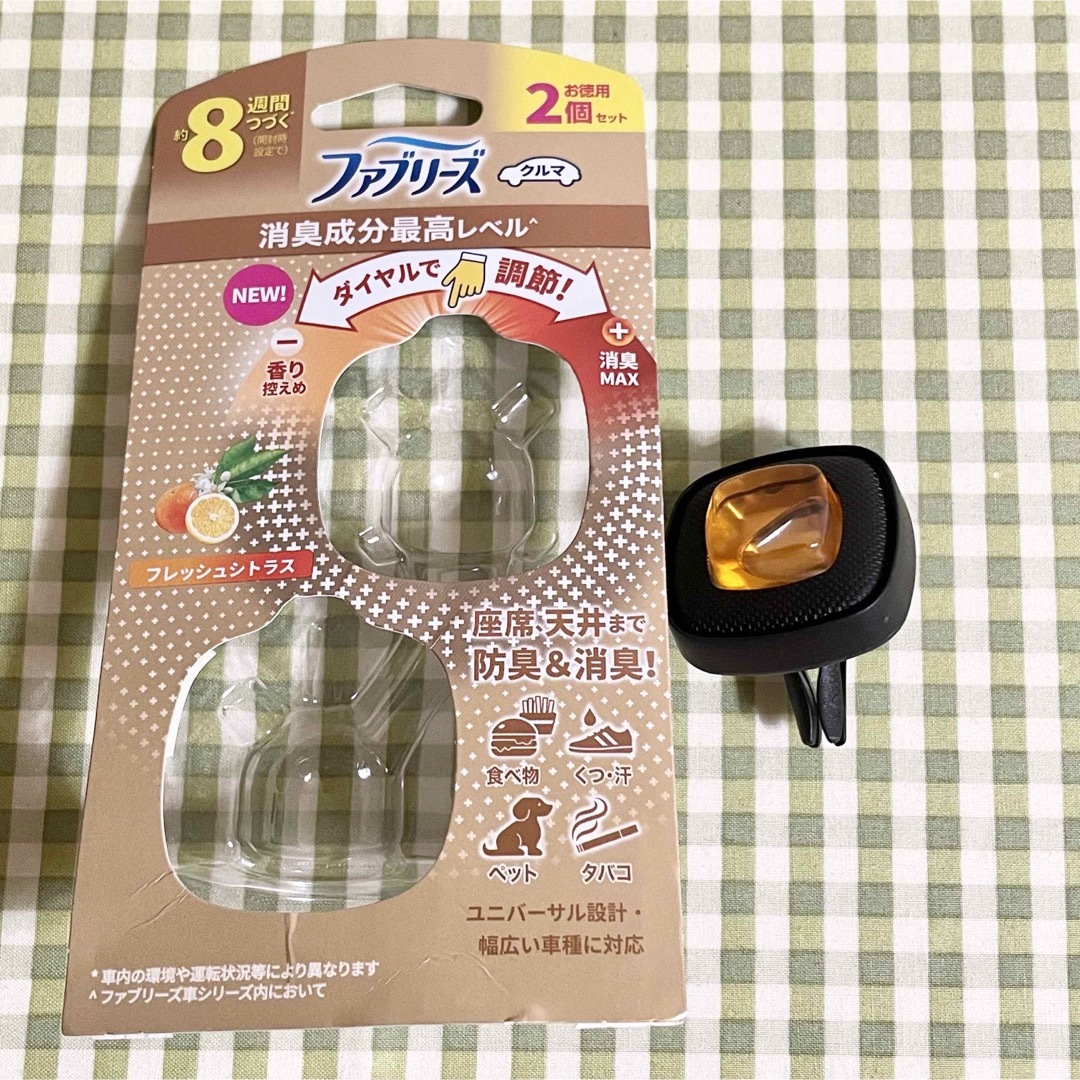 ファブリーズ 車用 クルマ イージークリップ 消臭 フレッシュシトラス 消臭剤 自動車/バイクの自動車(車内アクセサリ)の商品写真