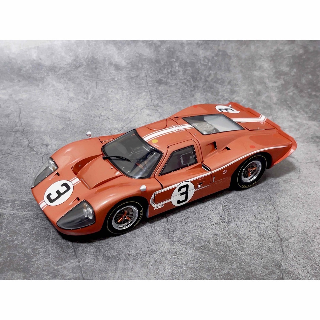 エグゾト 1/18 フォード GT40 Mk IV No.3 1967 ル・マン エグゾト 1/18 フォード GT40 Mk IV No.3 1967 ル・マン