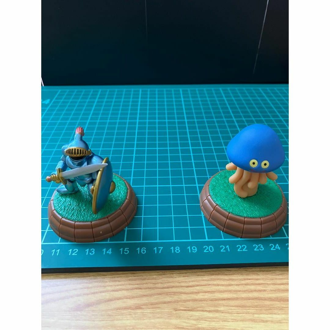 ドラクエウォークホイミスライム&さまようよろいフィギュアセットC賞‐3 エンタメ/ホビーのフィギュア(アニメ/ゲーム)の商品写真
