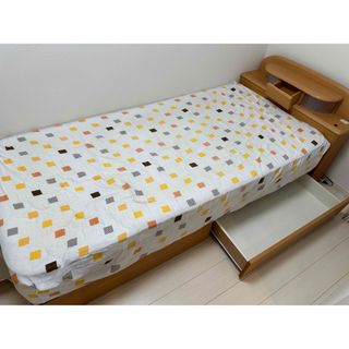 大幅値下げ】【緊急値下げ】ダブルベッド マットレス•ベッド 大幅値下げ】【緊急値下げ】ダブルベッド マットレス•ベッド
