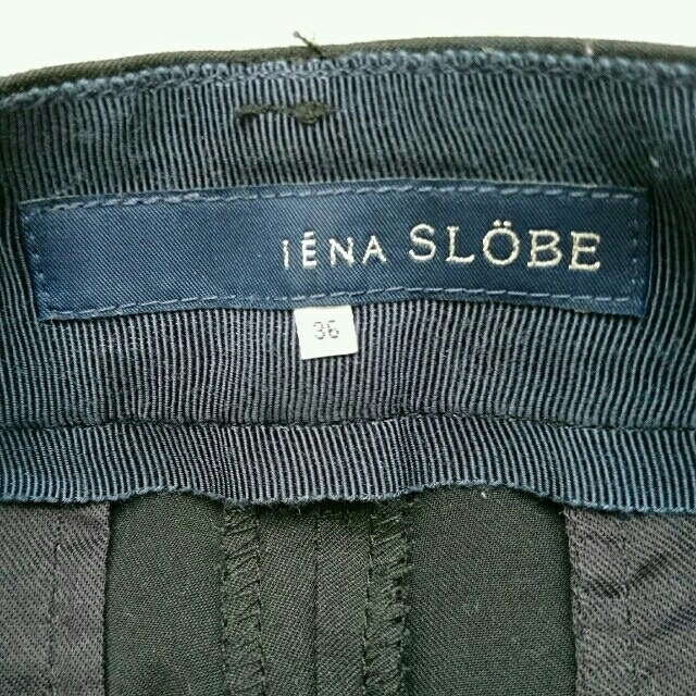 SLOBE IENA(スローブイエナ)のイエナ タックパンツ レディースのパンツ(クロップドパンツ)の商品写真