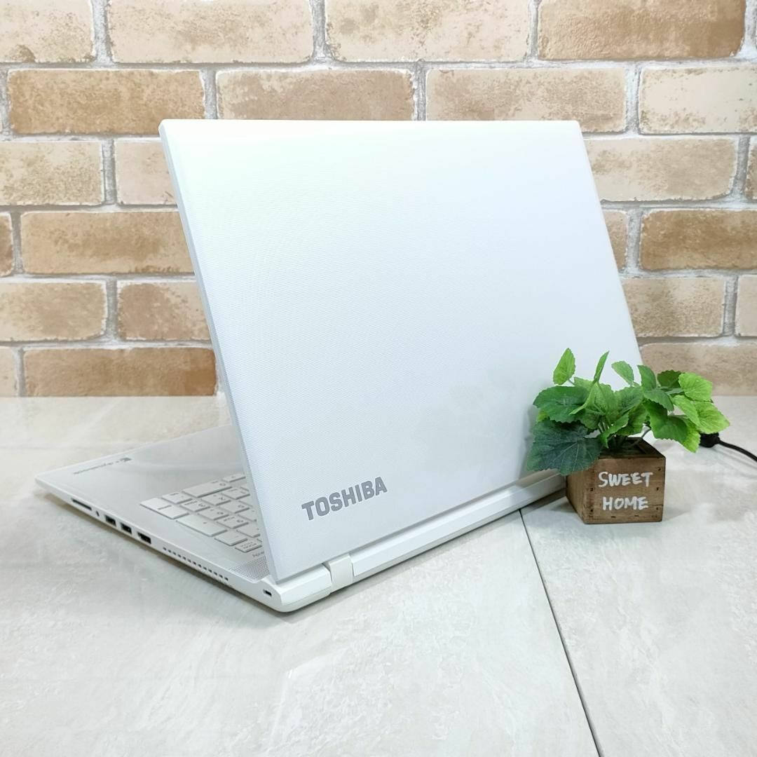 Windows11♥新品SSD爆速】カメラ付きノートパソコン✨初心者向き Windows11♥新品SSD爆速】カメラ付きノートパソコン✨初心者向き