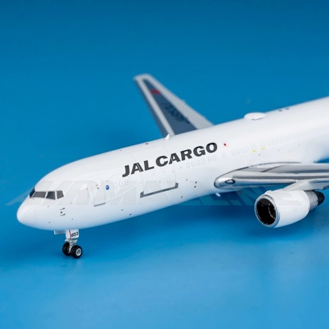 新品@日本航空B767-300ER JAL Cargo塗装ジェット1/400の通販 by 新品@日本航空B767-300ER JAL Cargo塗装ジェット1/400の通販 by