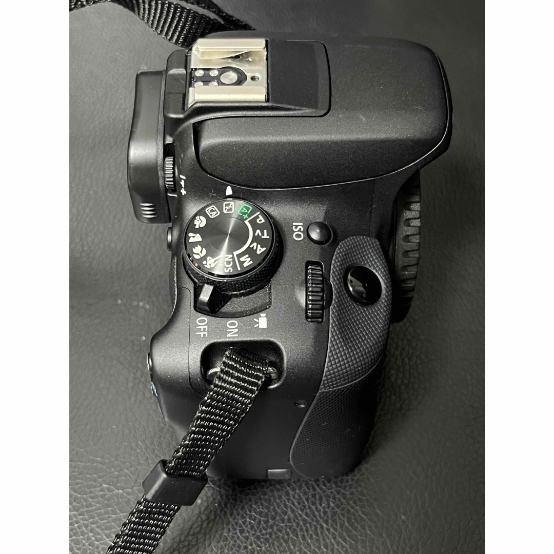 Canon(キヤノン)の初心者✴︎使いやすい✴︎軽い【✴︎超美品✴︎】キャノン Canon EOS X7 スマホ/家電/カメラのカメラ(デジタル一眼)の商品写真