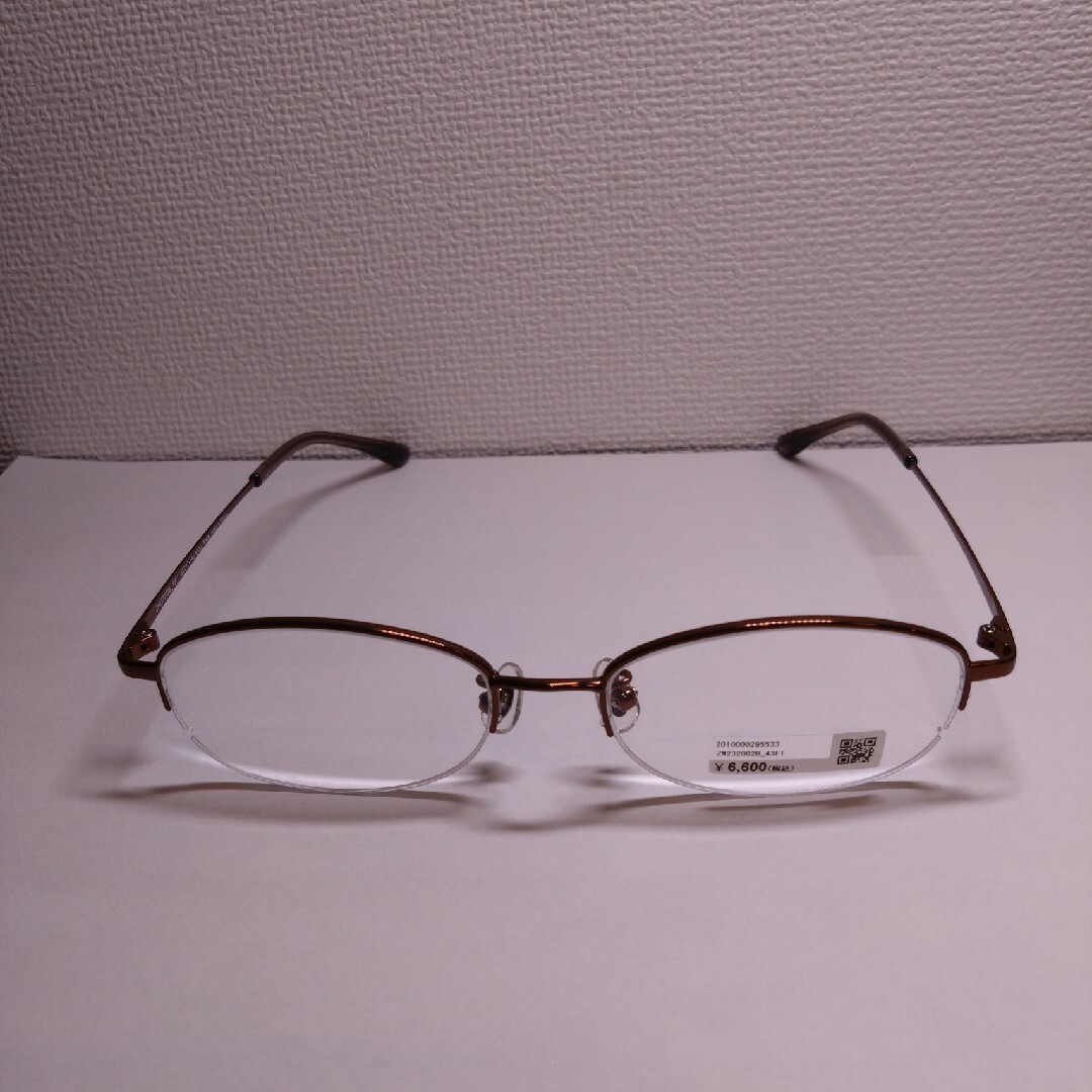 Zoff(ゾフ)の【新品】Zoff ゾフ レディースメガネ チタンフレーム 定価6,600円 茶色 レディースのファッション小物(サングラス/メガネ)の商品写真