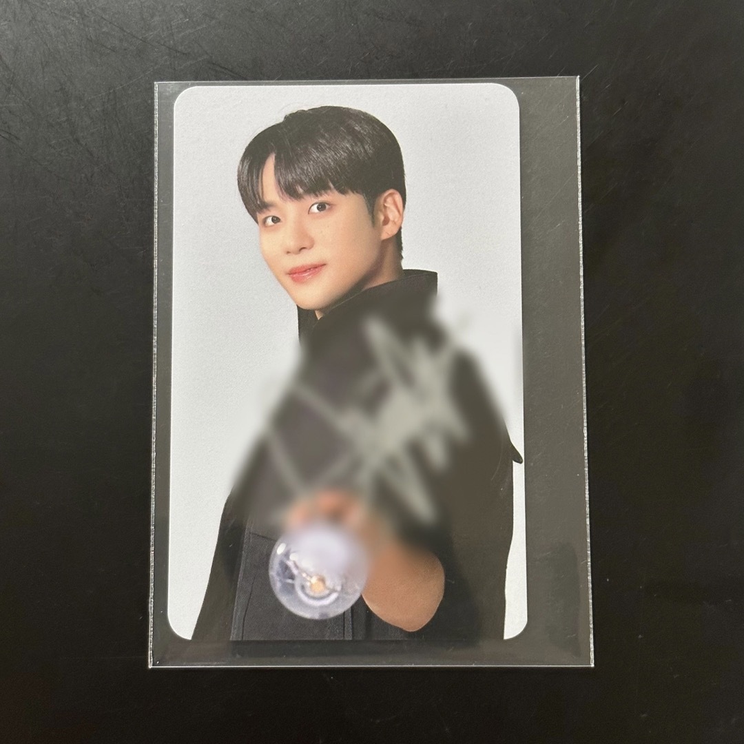 くらしを楽しむアイテム アチズ ATEEZ ジョンホ サイン トレカ タレントカード