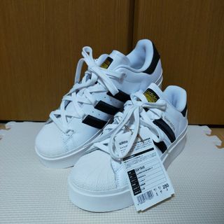 1円スタート 新品未使用 adidas 2016〜2017 レアルマドリード CL決勝仕様 クリスティアーノロナウド 長袖 ユニフォーム フルパッチ 1円スタート 新品未使用 adidas 2016〜2017 レアルマドリード CL決勝仕様 クリスティアーノロナウド 長袖 ユニフォーム フルパッチ