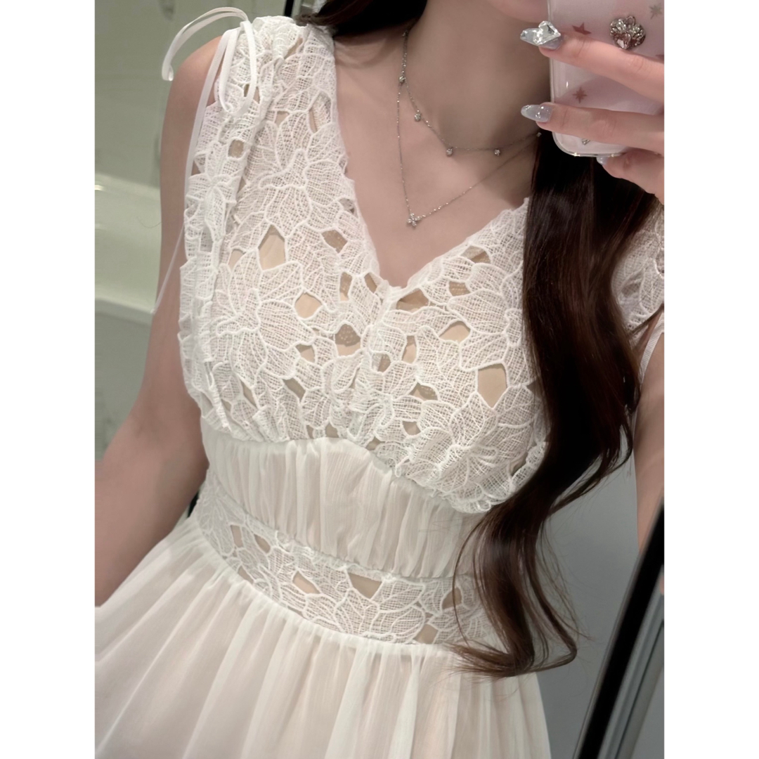 Lumignon white lace sheer long op