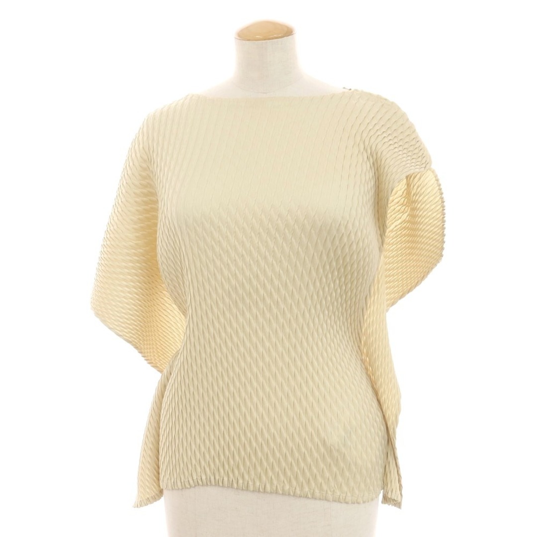 ISSEY MIYAKE - 【中古】イッセイミヤケ ISSEY MIYAKE 2024年春夏 ブリーツ ブラウス クリームベージュ系【サイズ表記なし（L位）】【レディース】
