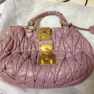 ミュウミュウ(MIU MIU)の💕miumiu2wayマトラッセ💕(ハンドバッグ)