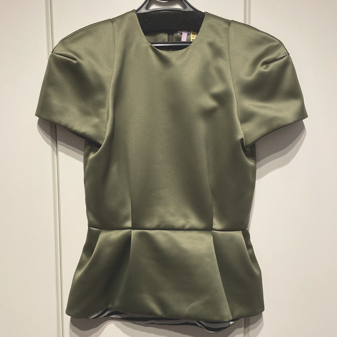 BORDERS at BALCONY SATIN PEPLUM TOP 36 トップス BORDERS at BALCONY SATIN PEPLUM TOP 36 トップス