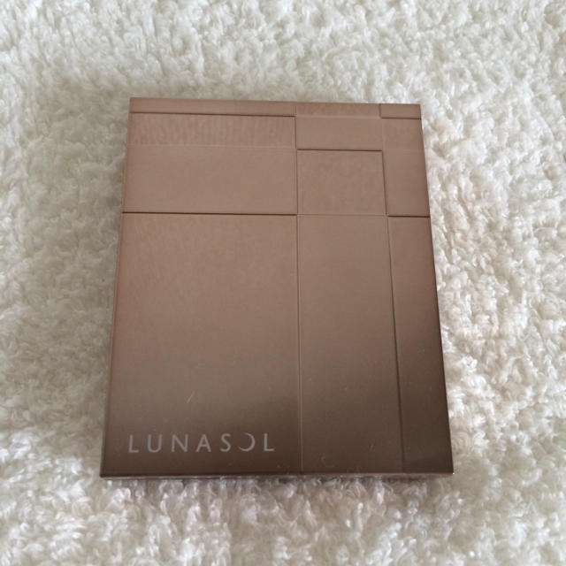 LUNASOL(ルナソル)の<LUNA様専用>ルナソル アイシャドウ コスメ/美容のベースメイク/化粧品(アイシャドウ)の商品写真
