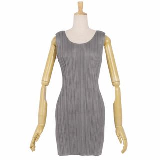 PLEATS PLEASE ISSEY MIYAKE(ひざ丈ワンピース ・ グレー/灰色 PLEATS PLEASE ISSEY MIYAKE(ひざ丈ワンピース ・ グレー/灰色