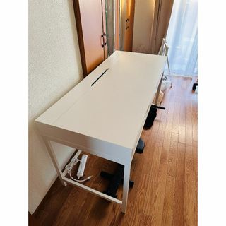 IKEA - IKEA イケア VALLVIK パソコンデスク 作業台 机 無垢材の IKEA - IKEA イケア VALLVIK パソコンデスク 作業台 机 無垢材の