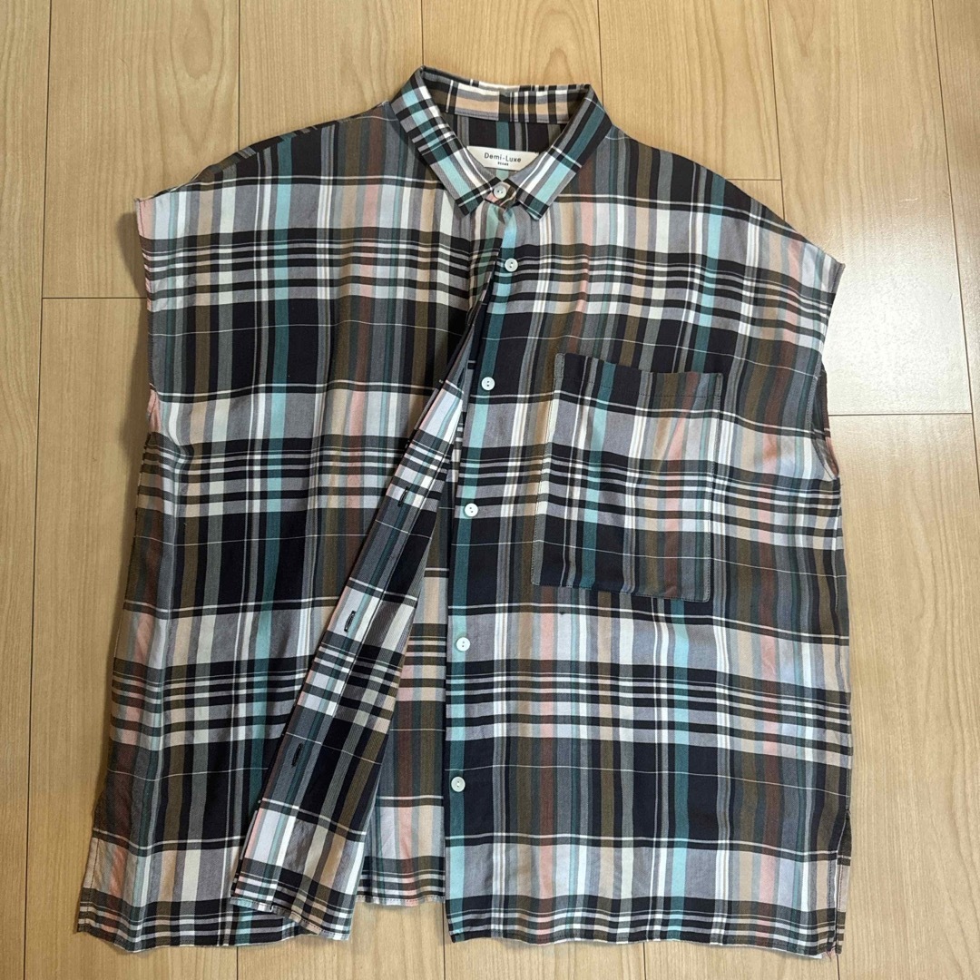 BEAMS(ビームス)のビームス　BEAMS Demi-Luxe レディースのトップス(シャツ/ブラウス(半袖/袖なし))の商品写真