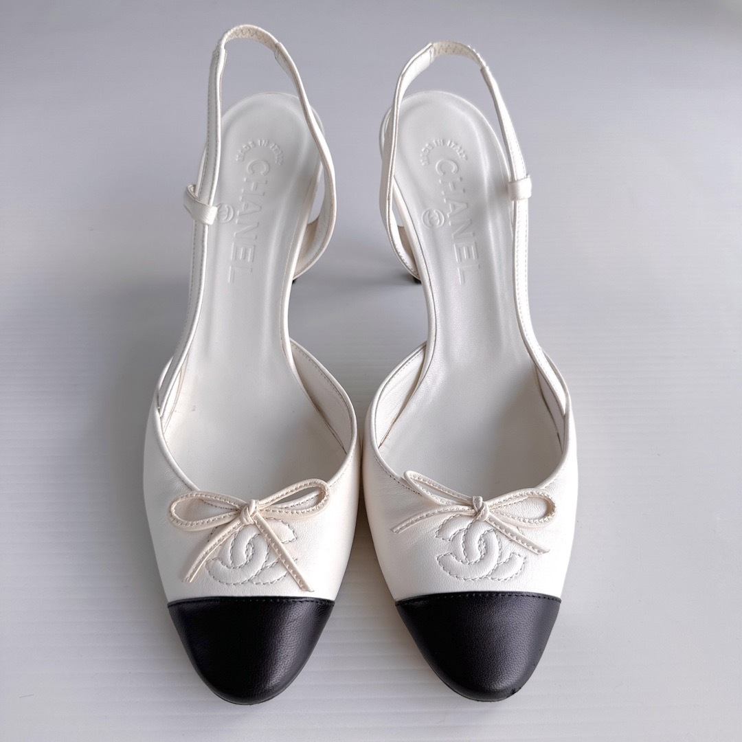 CHANEL シャネル バイカラー リボン ココマーク パンプス CHANEL シャネル バイカラー リボン ココマーク パンプス