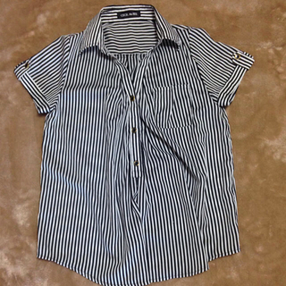 セシルマクビー(CECIL McBEE)のストライプシャツ(シャツ/ブラウス(半袖/袖なし))