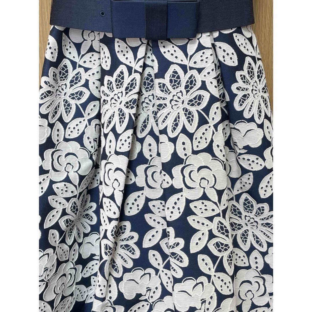 M'S GRACY - エムズグレイシー ワンピース 刺繍 レース カタログ M'S GRACY - エムズグレイシー ワンピース 刺繍 レース カタログ