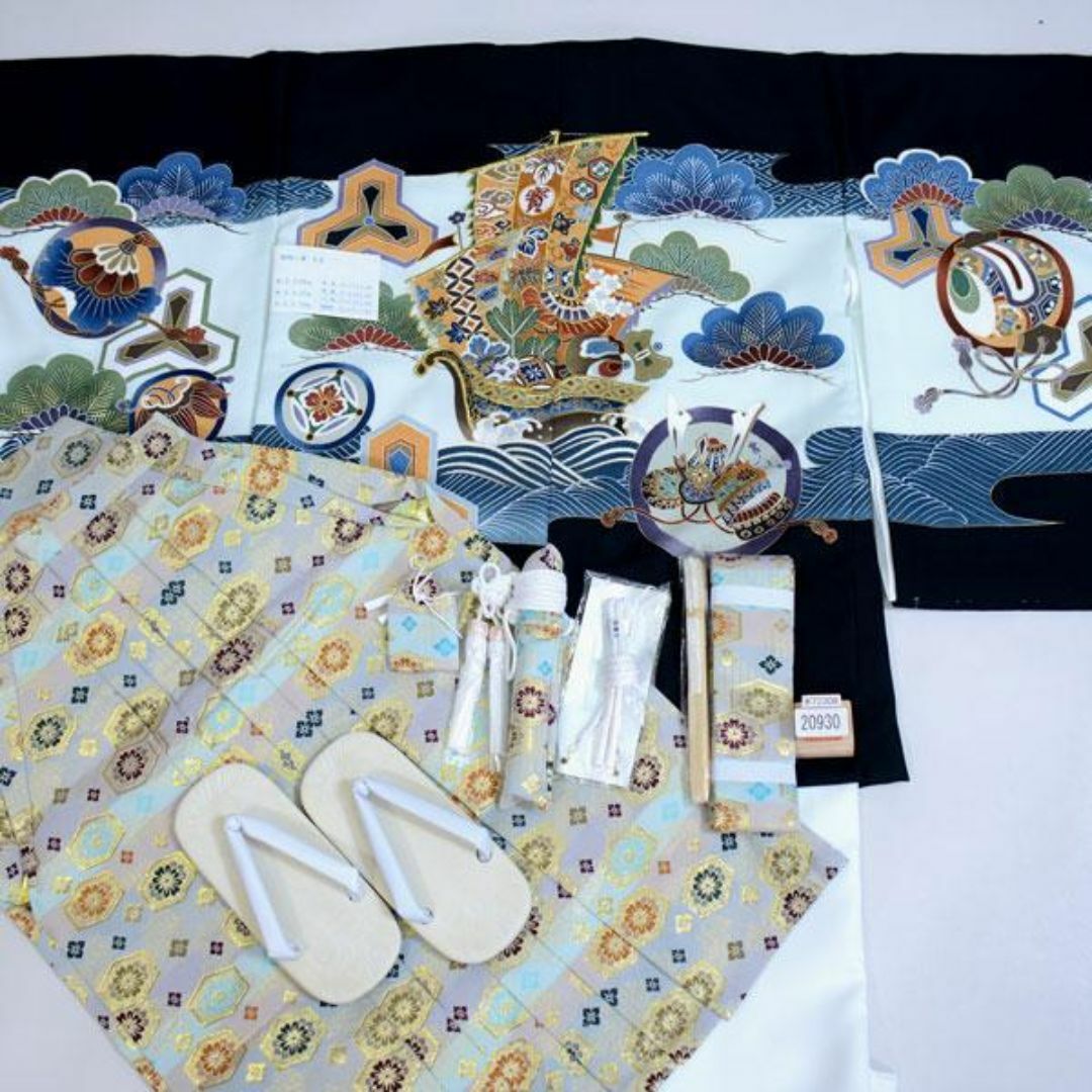 七五三 五歳 男児 羽織袴フルセット 着物 金刺繍 紋袴 黒地 NO20930 七五三 五歳 男児 羽織袴フルセット 着物 金刺繍 紋袴 黒地 NO20930