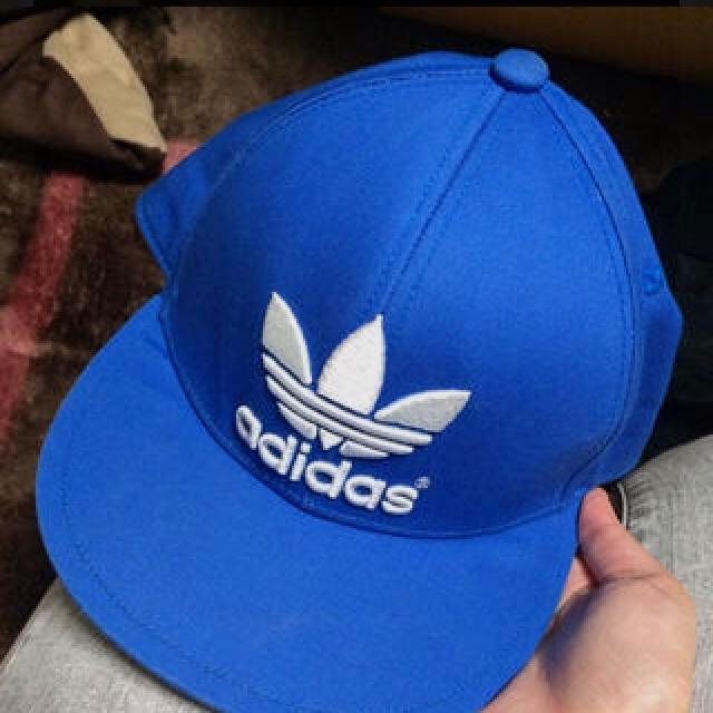 adidas(アディダス)のadidas ○ キャップ レディースの帽子(キャップ)の商品写真