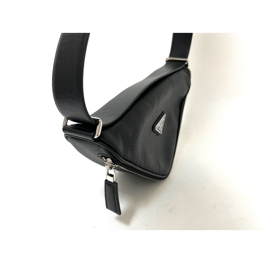 PRADA - PRADA プラダ SAFFIANO CUIR サフィアーノ ボディバッグ PRADA - PRADA プラダ SAFFIANO CUIR サフィアーノ ボディバッグ