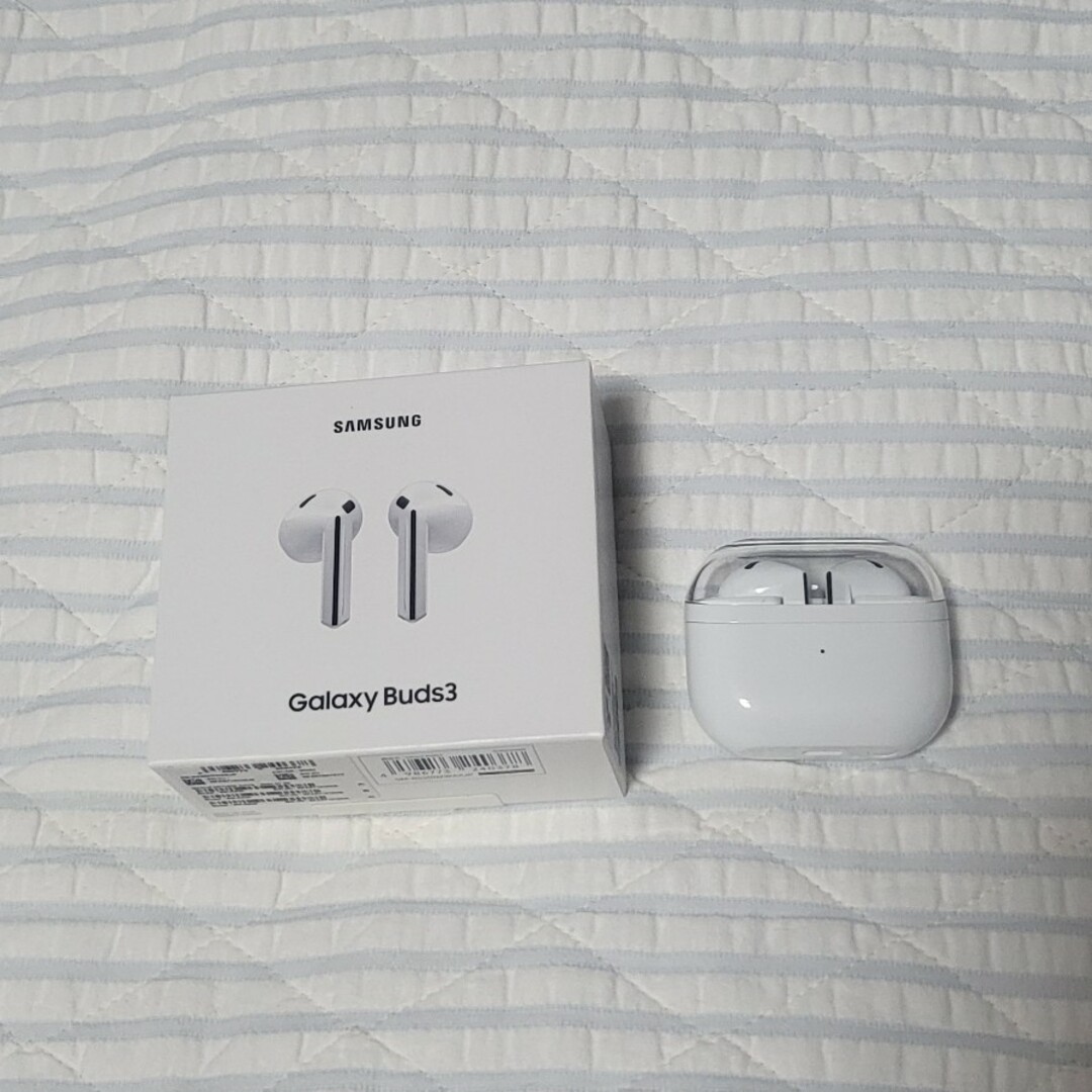 ☆Galaxy Buds3 ギヤラクシー バッズ3 イヤホン☆ スマホ/家電/カメラのスマホ/家電/カメラ その他(その他)の商品写真